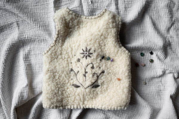 Woolen gilet embroidered - Afbeelding 2